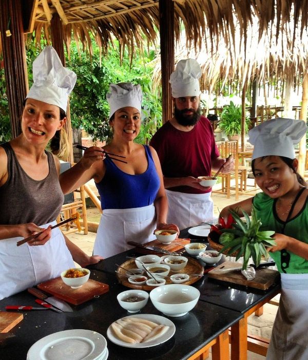 cooking class in tra que