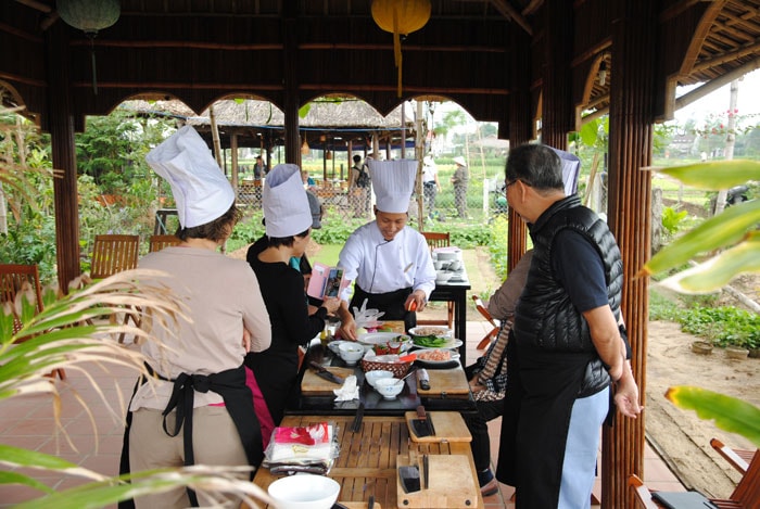tra que cooking demostration